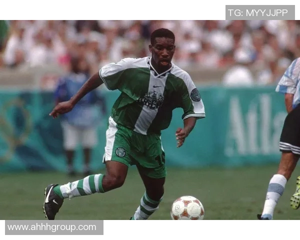 足坛情场双料传奇揭秘那些拥有多位妻子的足球巨星人生