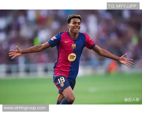 足球球星发烧拼搏赛场展现坚韧精神助力球队逆袭胜利